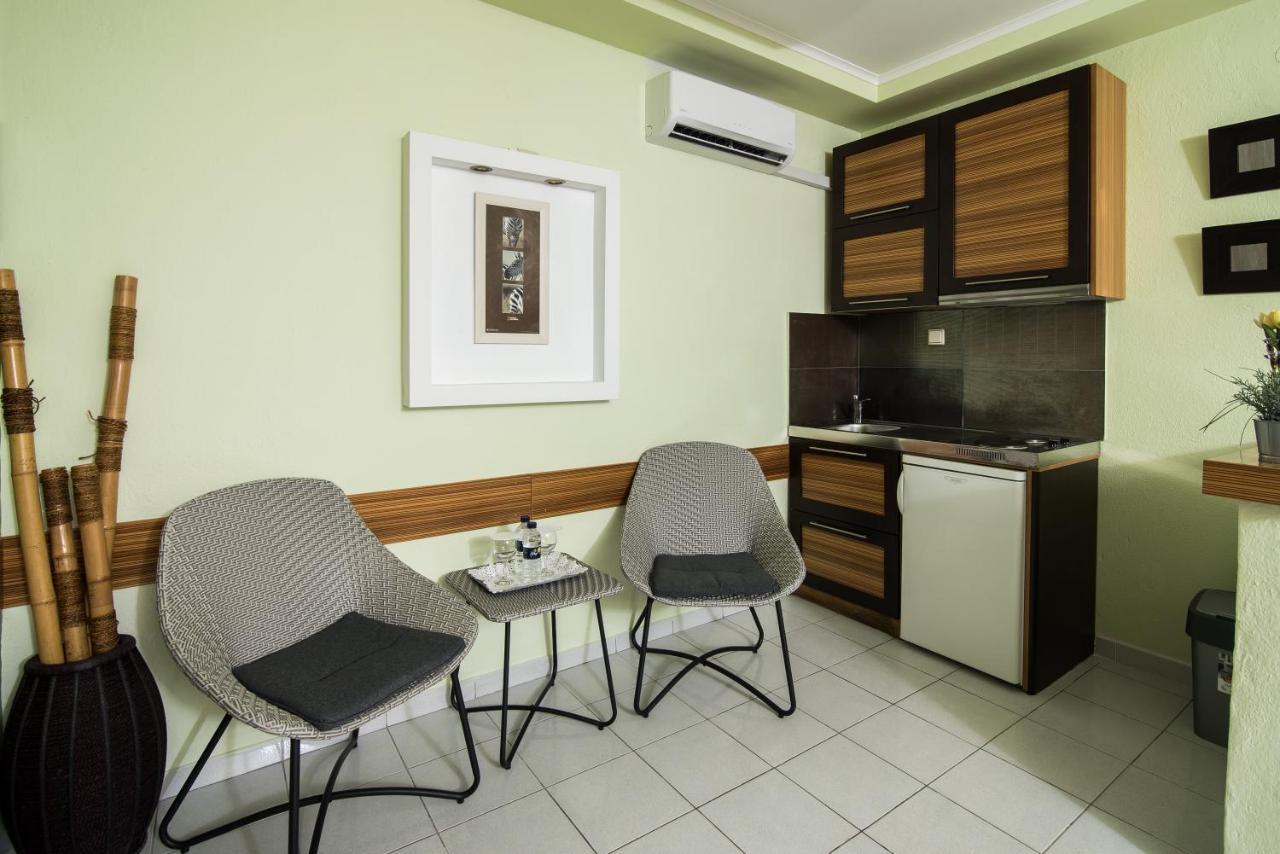 Assamaris Apartment Аспровалта Екстериор снимка