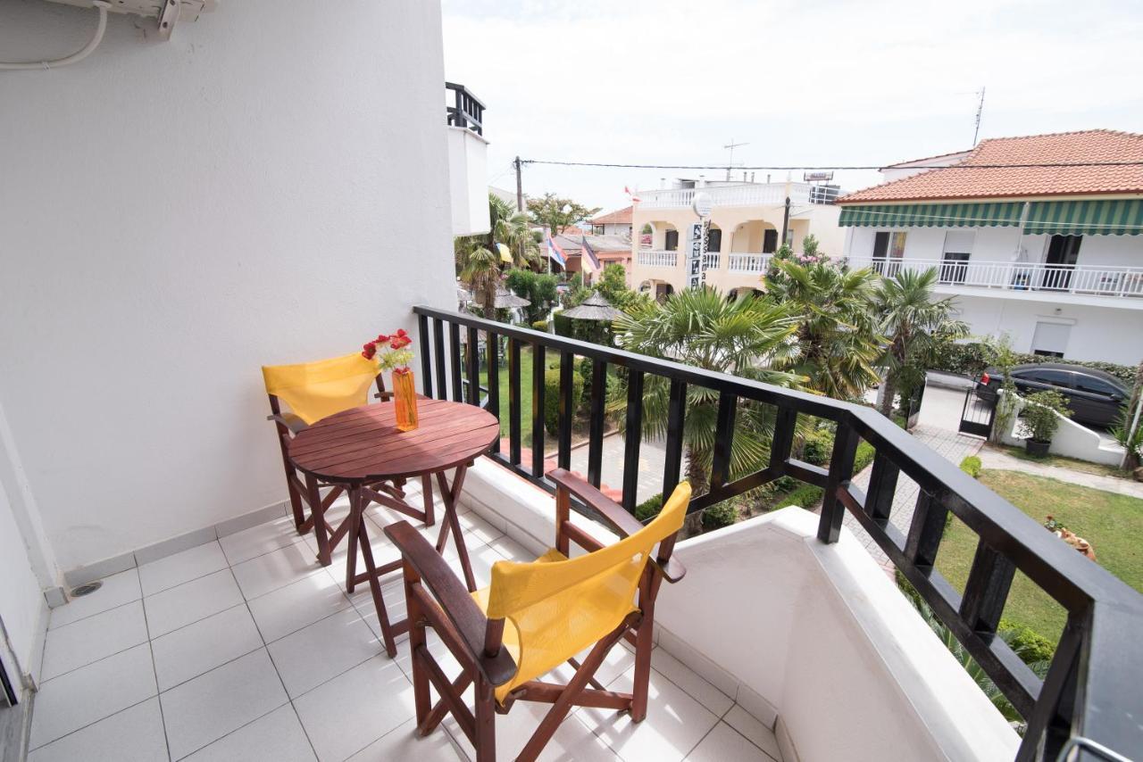 Assamaris Apartment Аспровалта Екстериор снимка